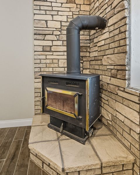 Tiny photo for 351 W SKYLINE DR, Loa, UT 84747 (MLS # 2158296)