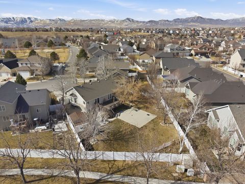 Tiny photo for 10519 S POPLAR GROVE DR, South Jordan, UT 84009 (MLS # 2139508)