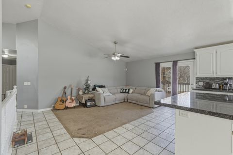 Tiny photo for 10519 S POPLAR GROVE DR, South Jordan, UT 84009 (MLS # 2139508)