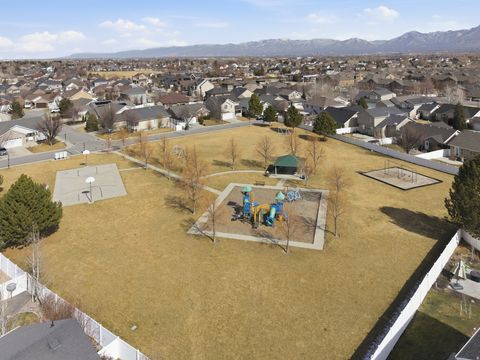 Tiny photo for 10519 S POPLAR GROVE DR, South Jordan, UT 84009 (MLS # 2139508)