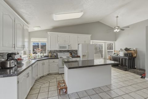 Tiny photo for 10519 S POPLAR GROVE DR, South Jordan, UT 84009 (MLS # 2139508)