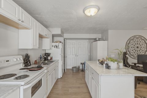 Tiny photo for 10519 S POPLAR GROVE DR, South Jordan, UT 84009 (MLS # 2139508)