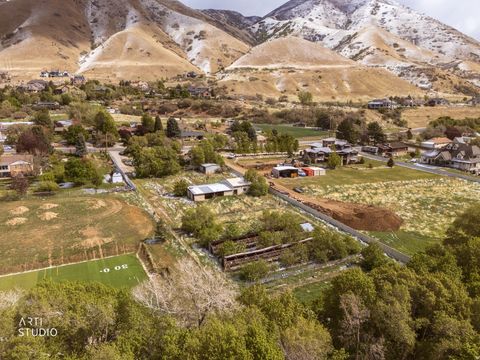 Tiny photo for 2672 E CANYON RD, Springville, UT 84663 (MLS # 2153647)