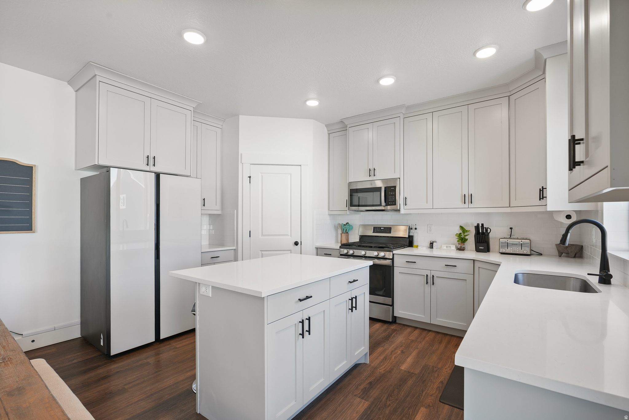 ESTATES AT FENN FARMS - Residential