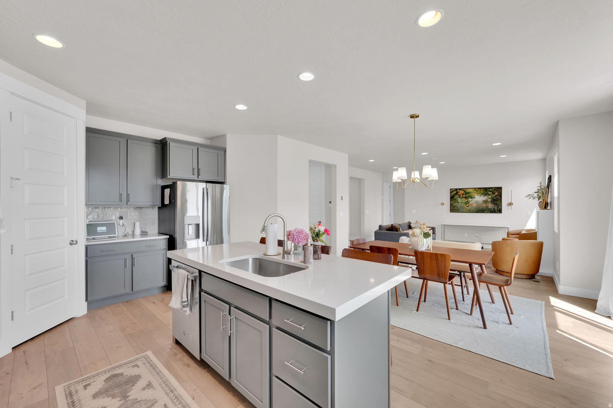 HIDDEN OAKS - Residential