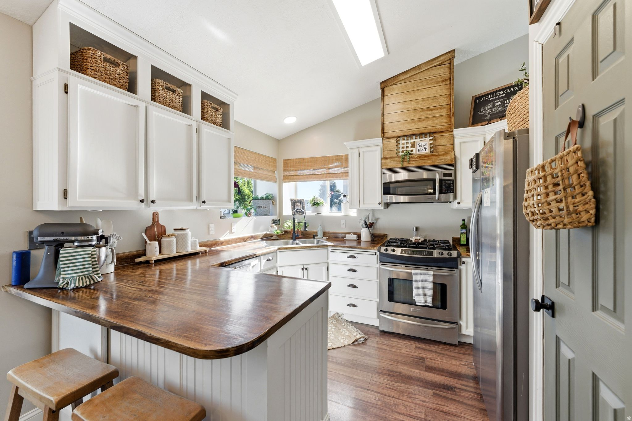 OQUIRRH HILLS - Residential
