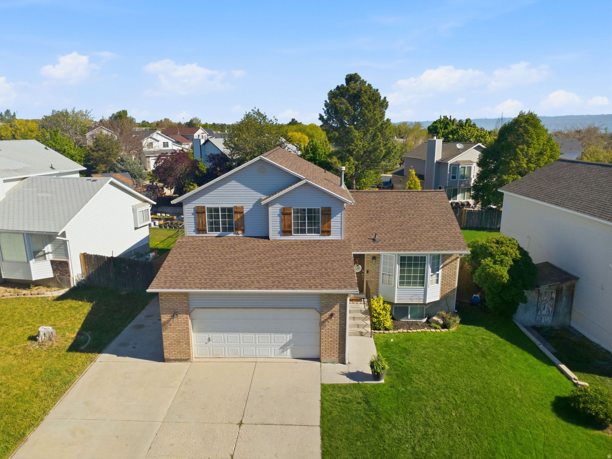 OQUIRRH HILLS - Residential