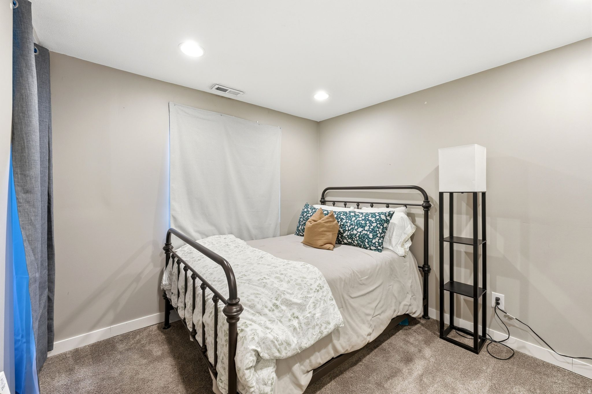 OQUIRRH HILLS - Residential