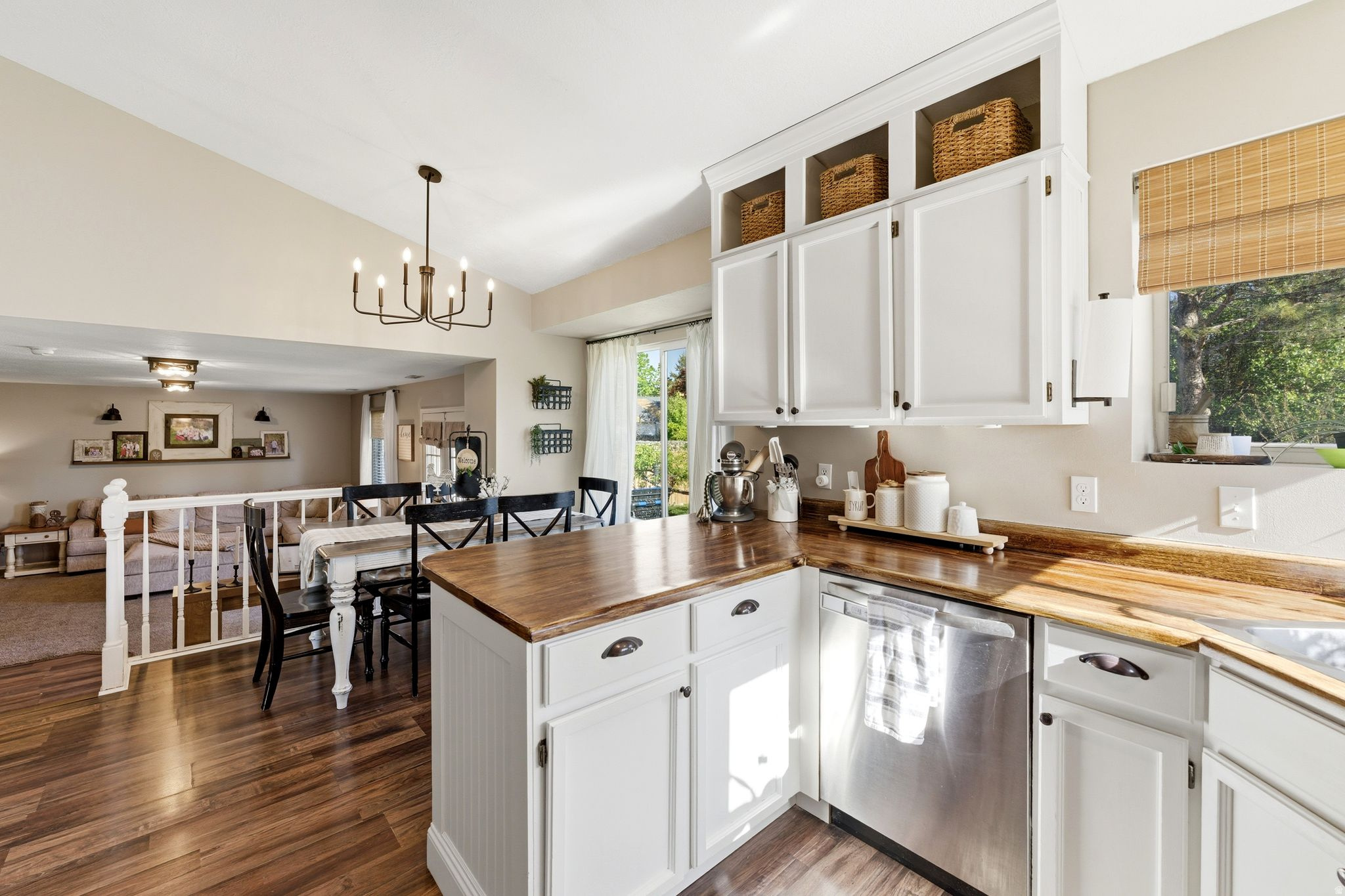 OQUIRRH HILLS - Residential