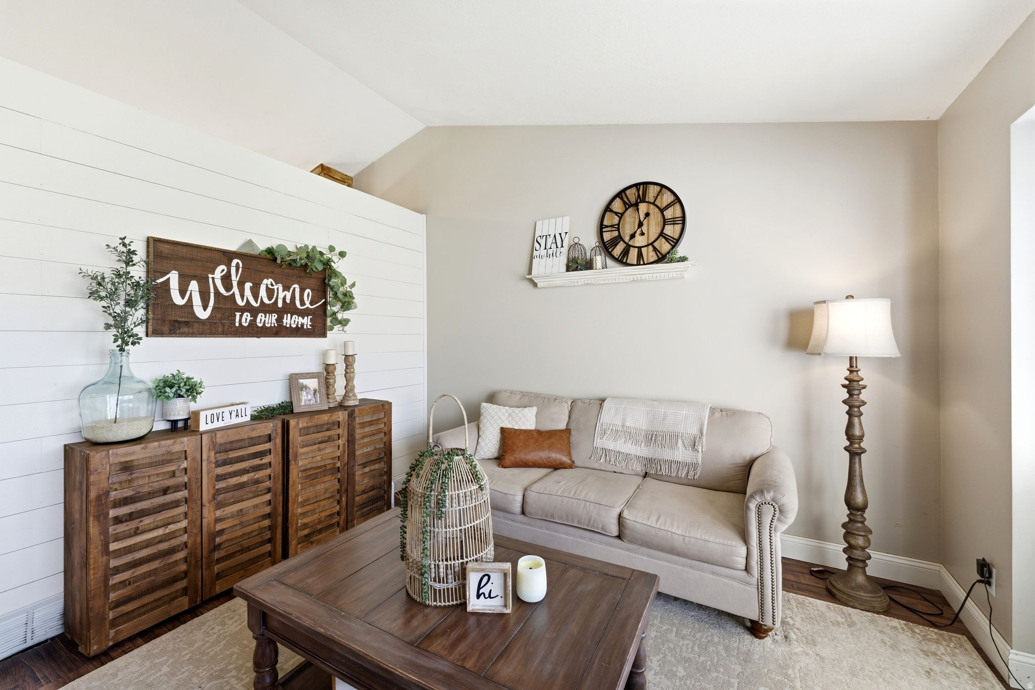 OQUIRRH HILLS - Residential