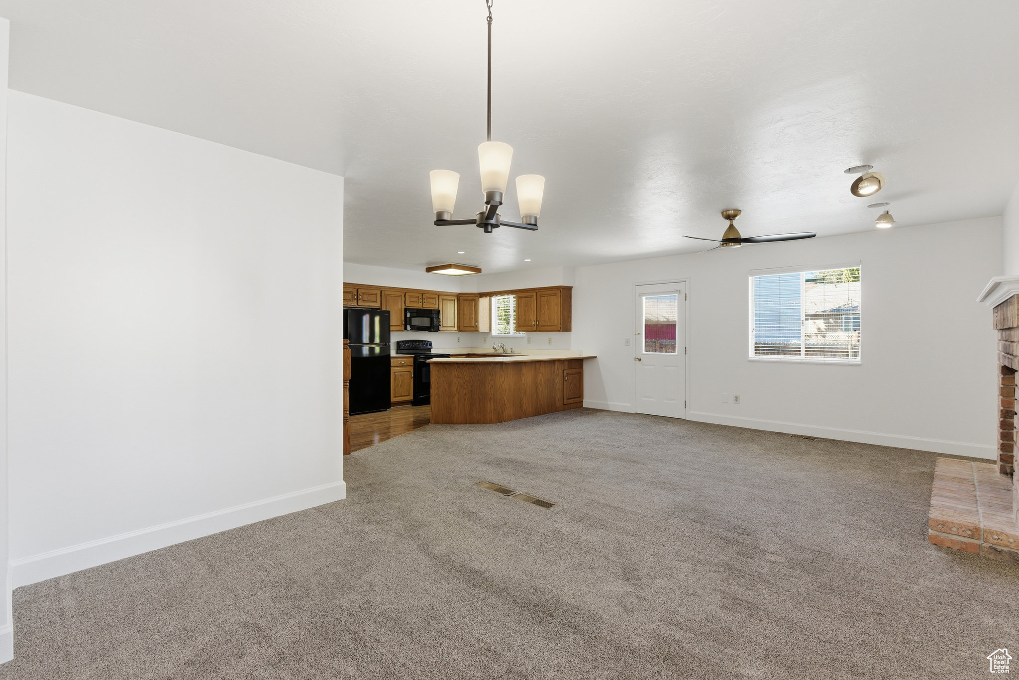 CREEKWOOD - Residential