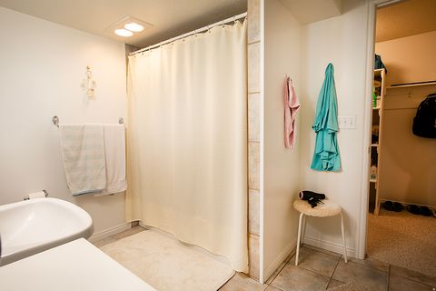 Tiny photo for 1068 E 5675 S, South Ogden, UT 84405 (MLS # 2148931)