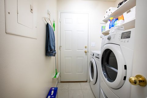 Tiny photo for 1068 E 5675 S, South Ogden, UT 84405 (MLS # 2148931)