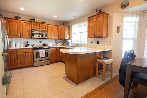 Tiny photo for 1068 E 5675 S, South Ogden, UT 84405 (MLS # 2148931)