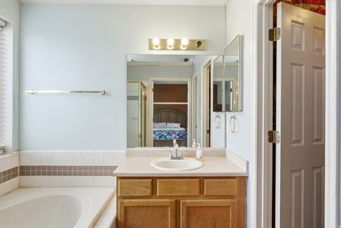 Tiny photo for 1037 W STATE CIR, Salt Lake City, UT 84104 (MLS # 2147863)