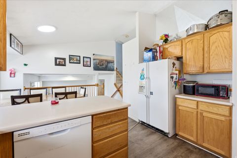 Tiny photo for 1037 W STATE CIR, Salt Lake City, UT 84104 (MLS # 2147863)