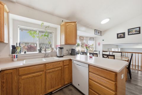 Tiny photo for 1037 W STATE CIR, Salt Lake City, UT 84104 (MLS # 2147863)