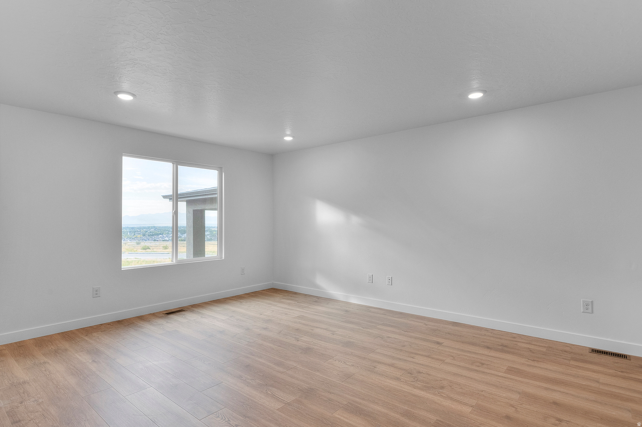 INVERNESS BY D.R. HORTON - Residential