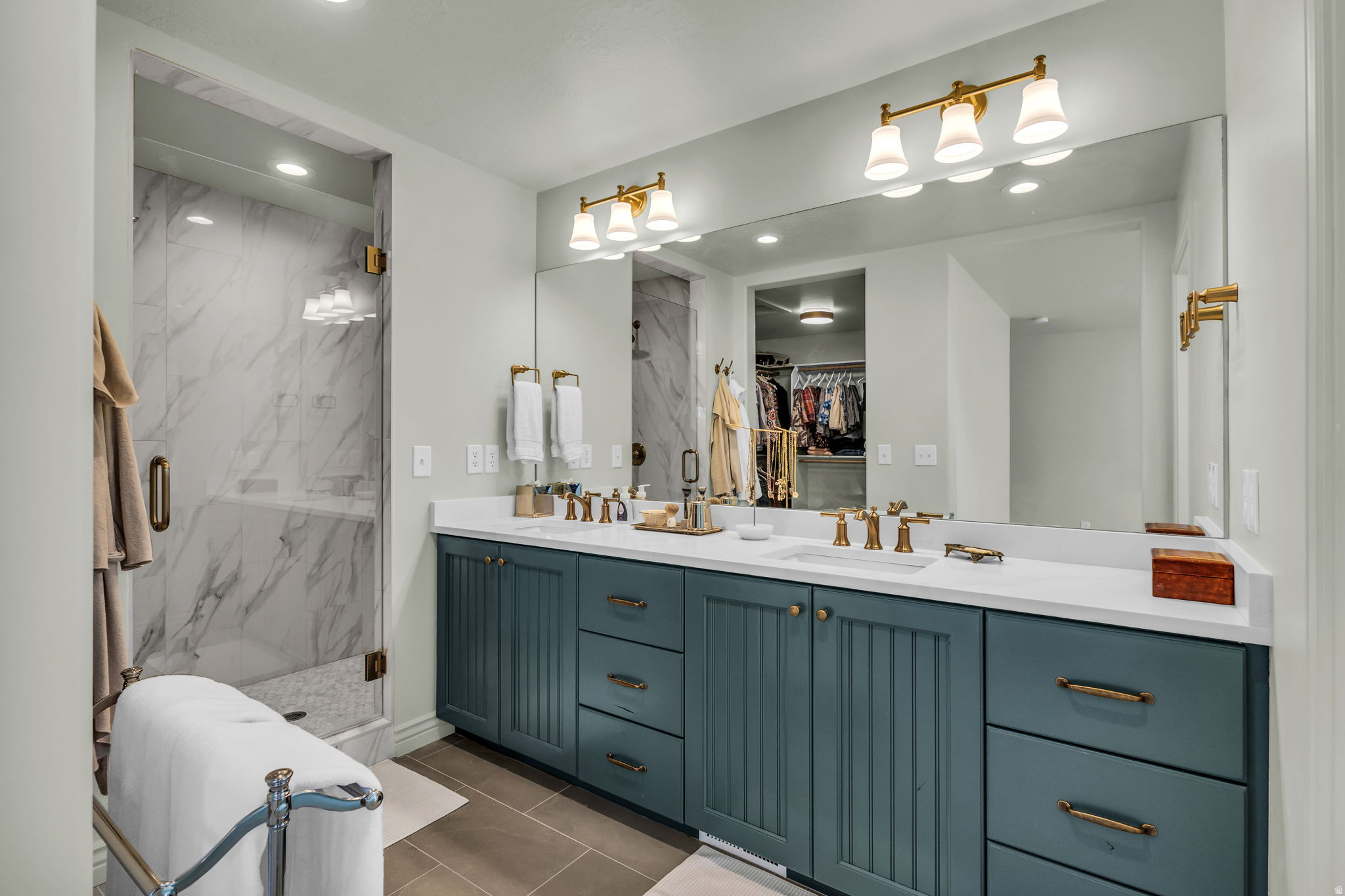 LINCOLN GARDENS - Residential