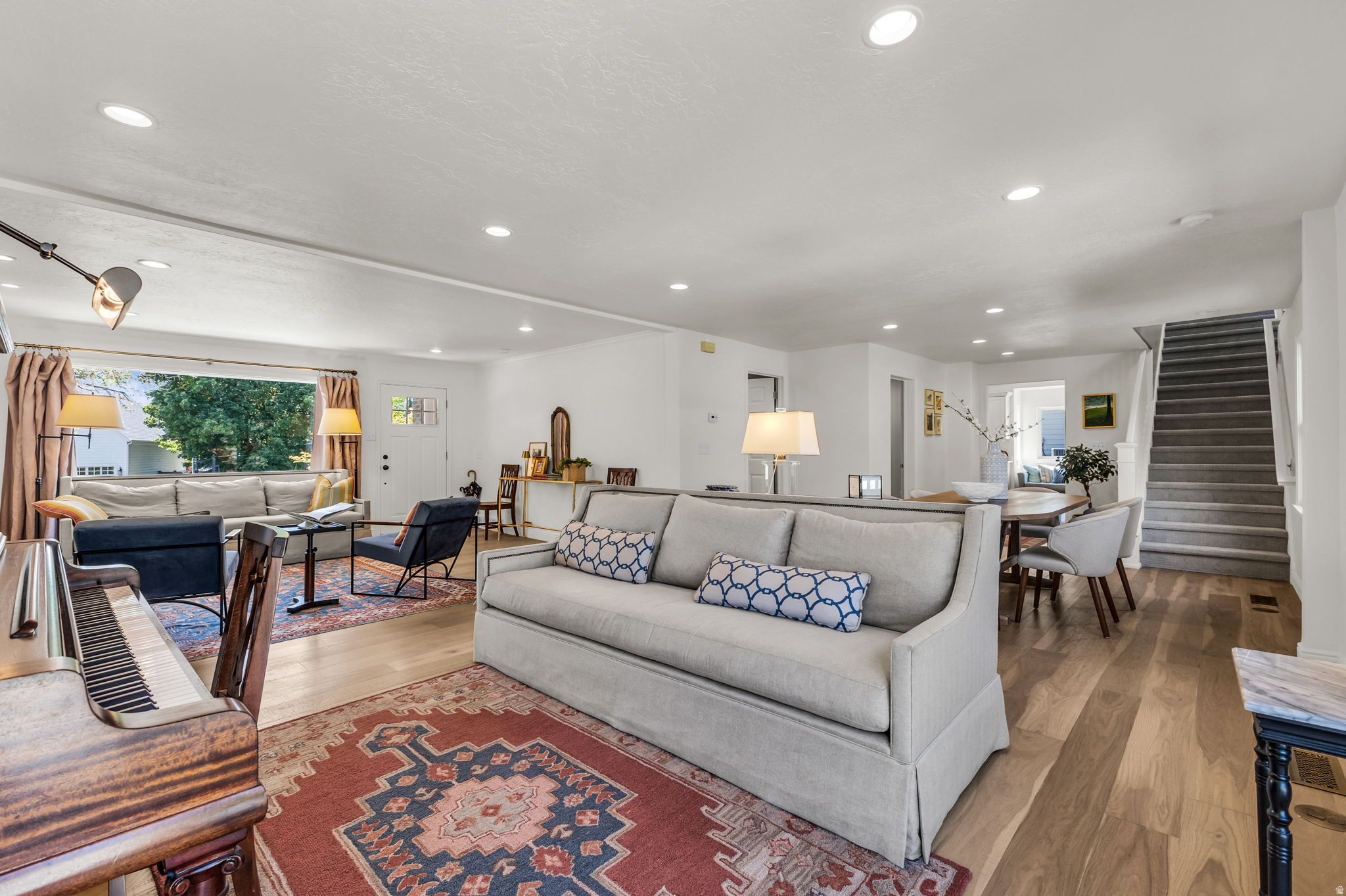 LINCOLN GARDENS - Residential