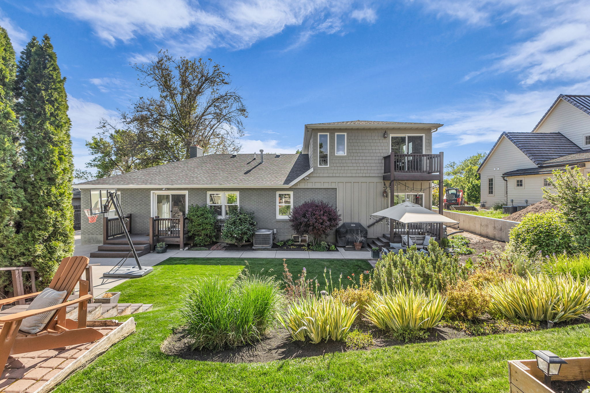 LINCOLN GARDENS - Residential