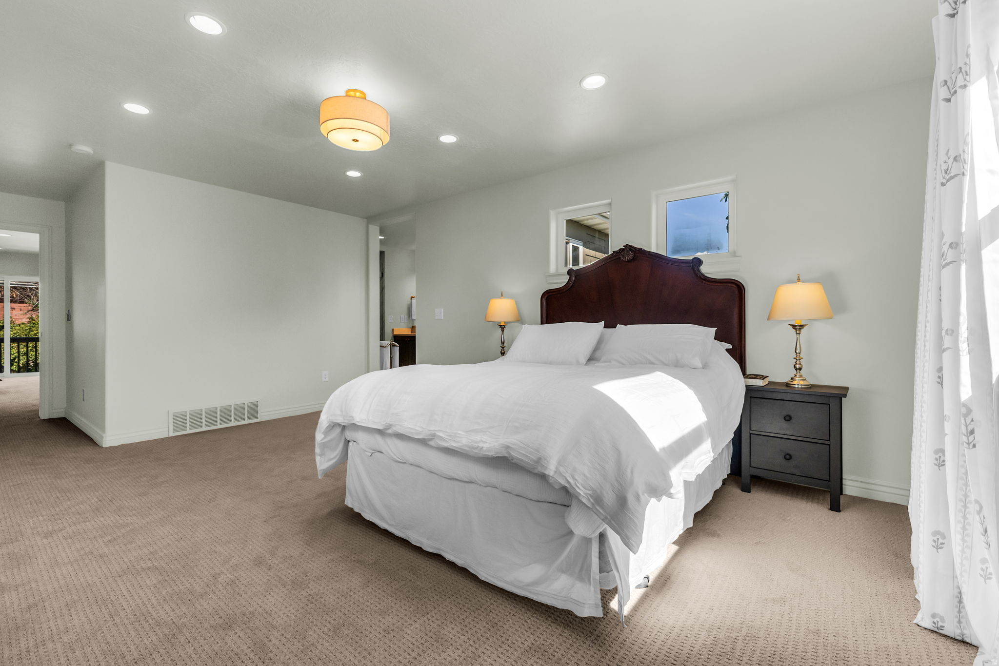 LINCOLN GARDENS - Residential