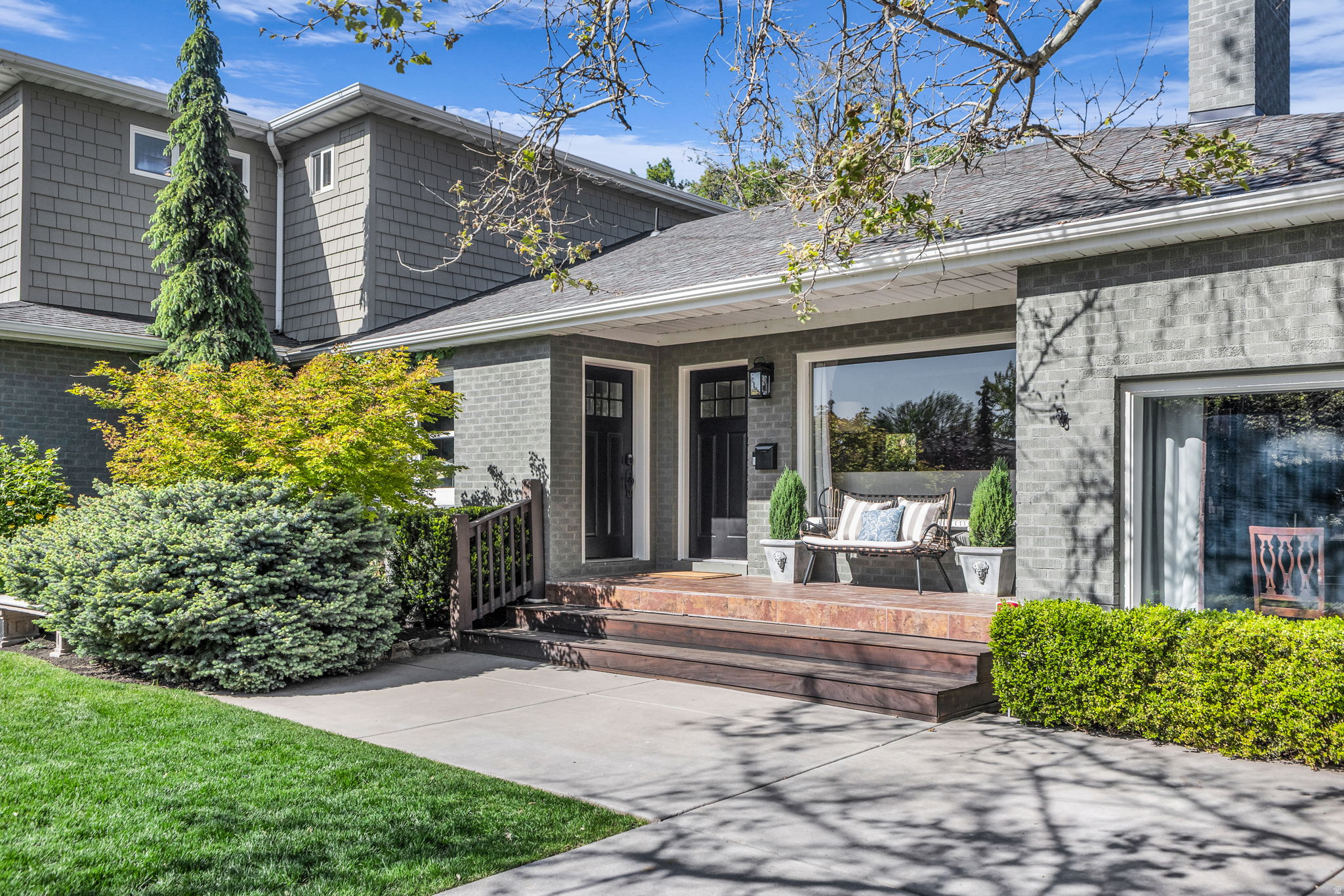 LINCOLN GARDENS - Residential