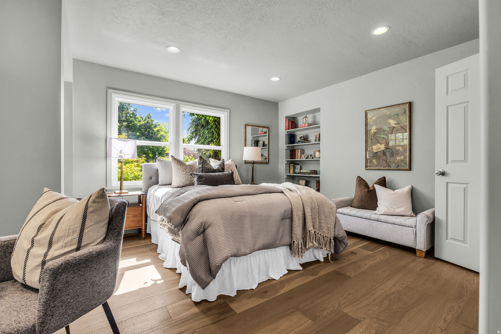 LINCOLN GARDENS - Residential