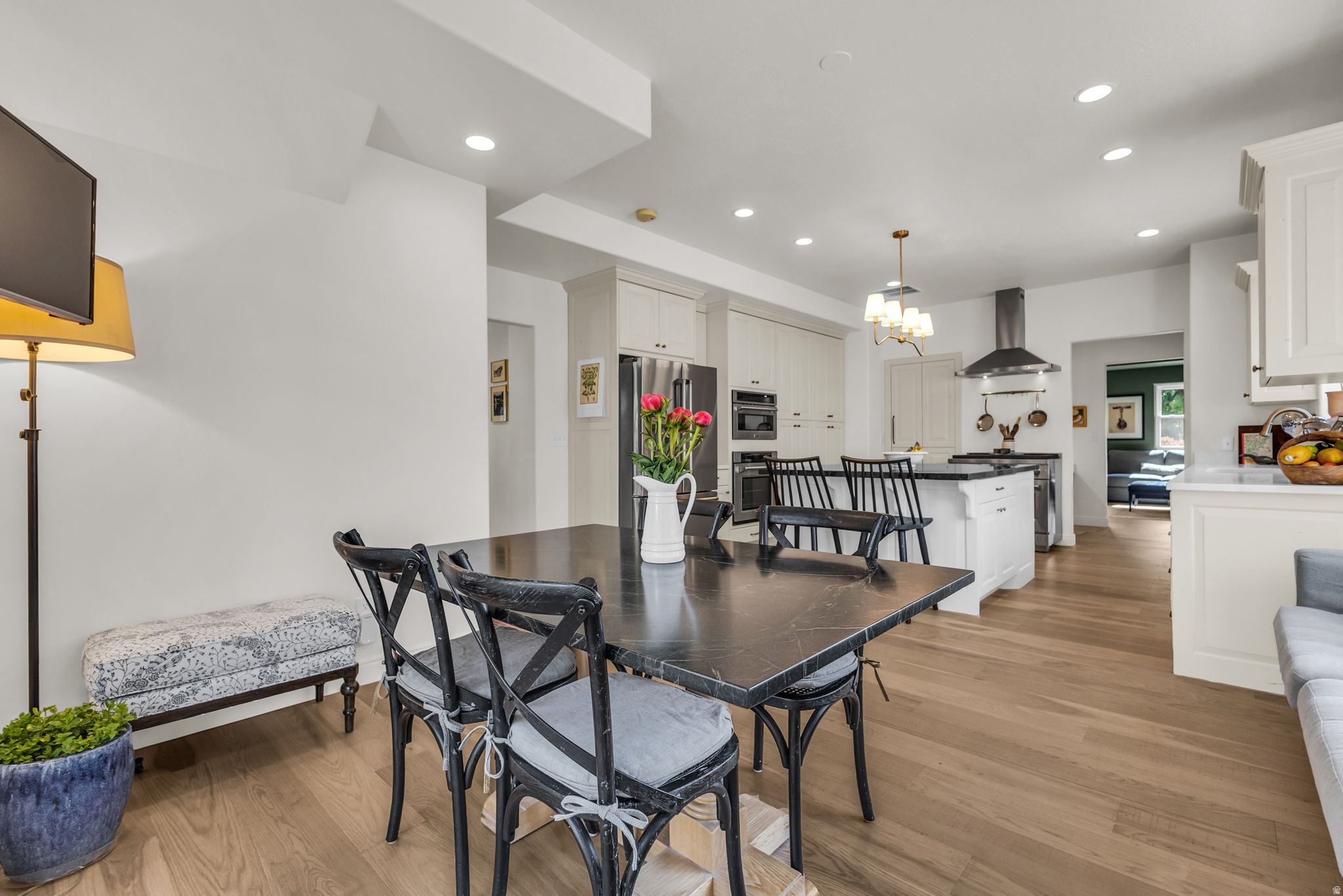 LINCOLN GARDENS - Residential