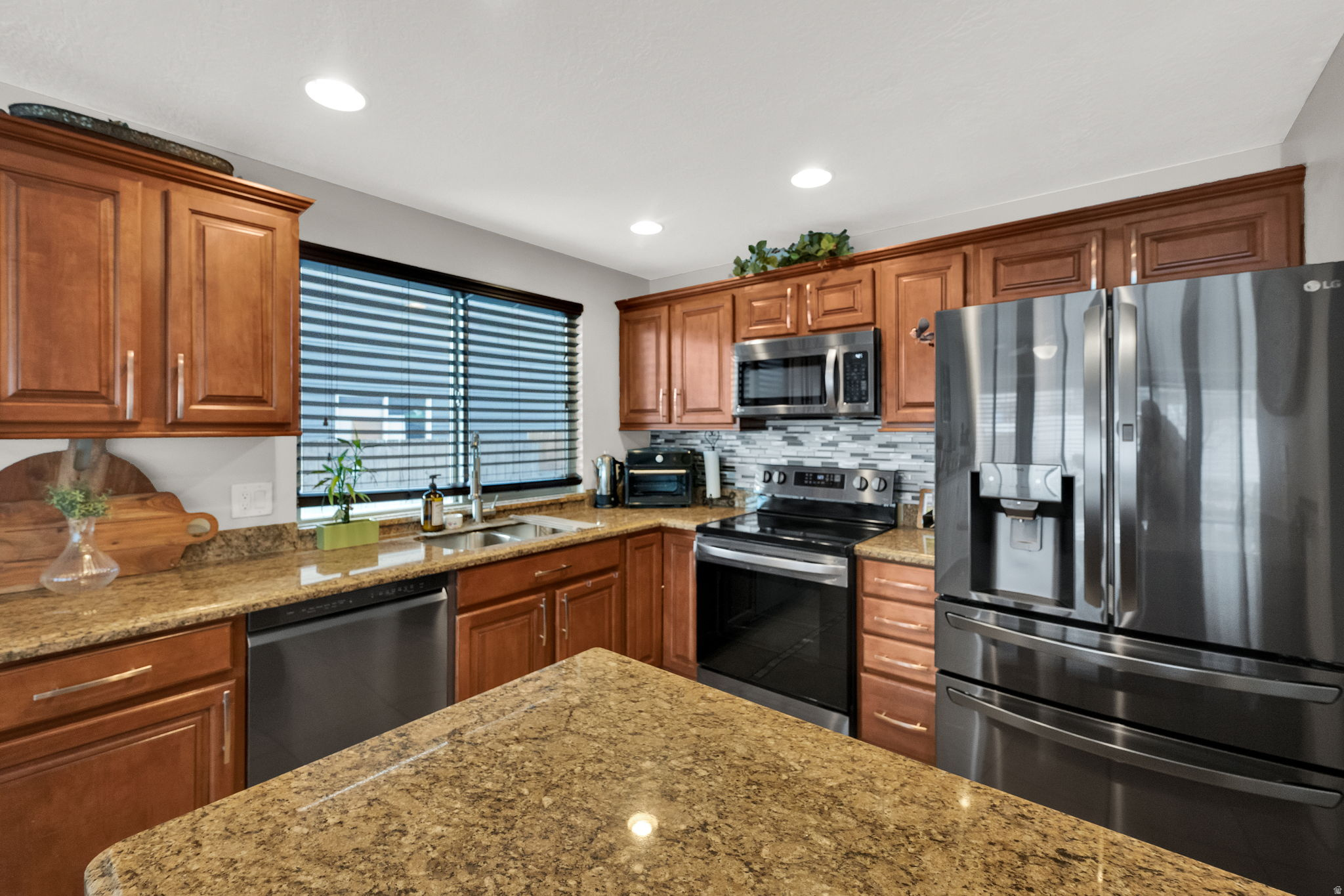 WILLOW BAY - Residential