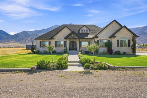 Homes For Sale - 461 S 300<br/> Mona, UT 84645