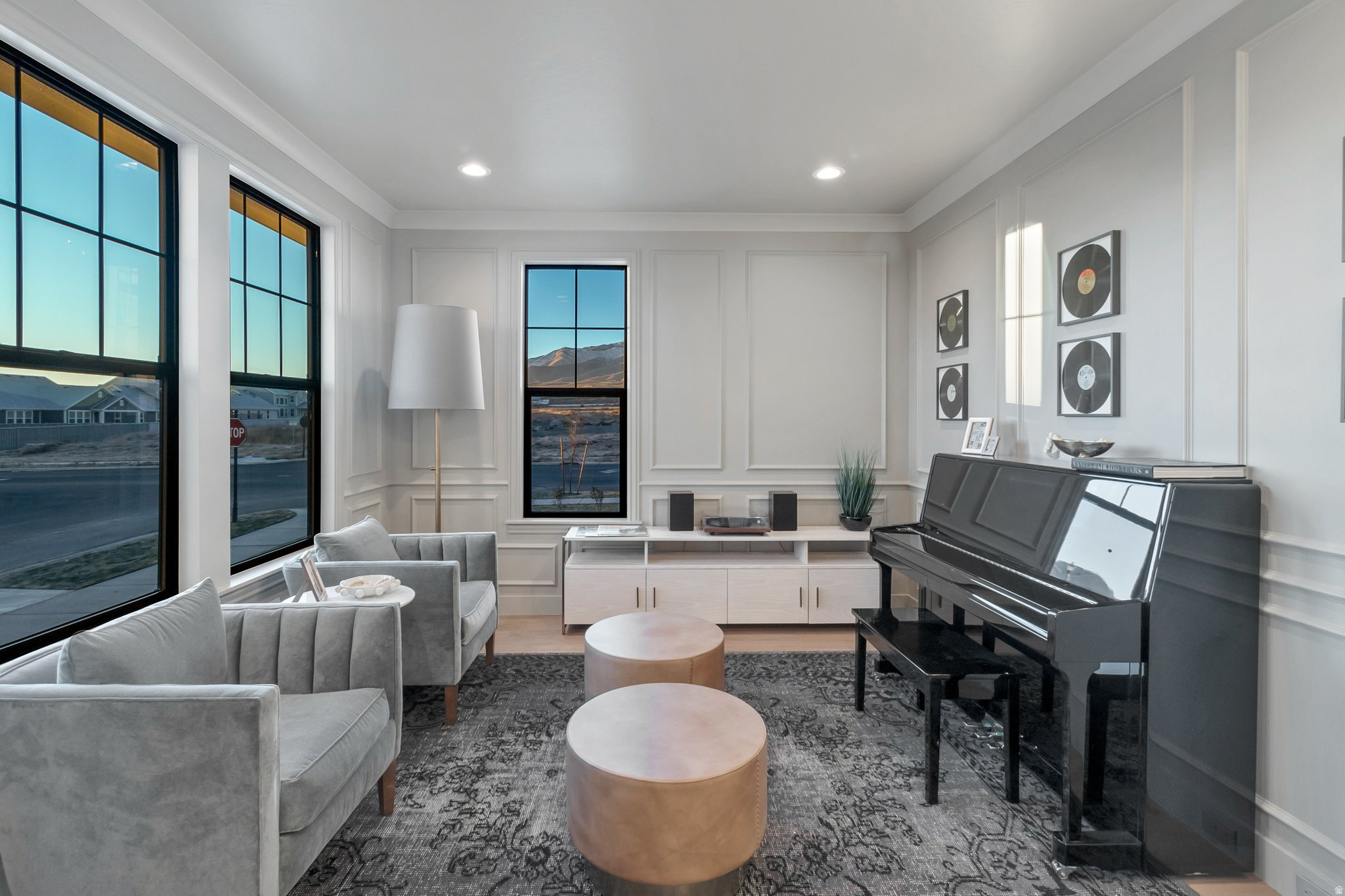 BEACON POINTE - Residential