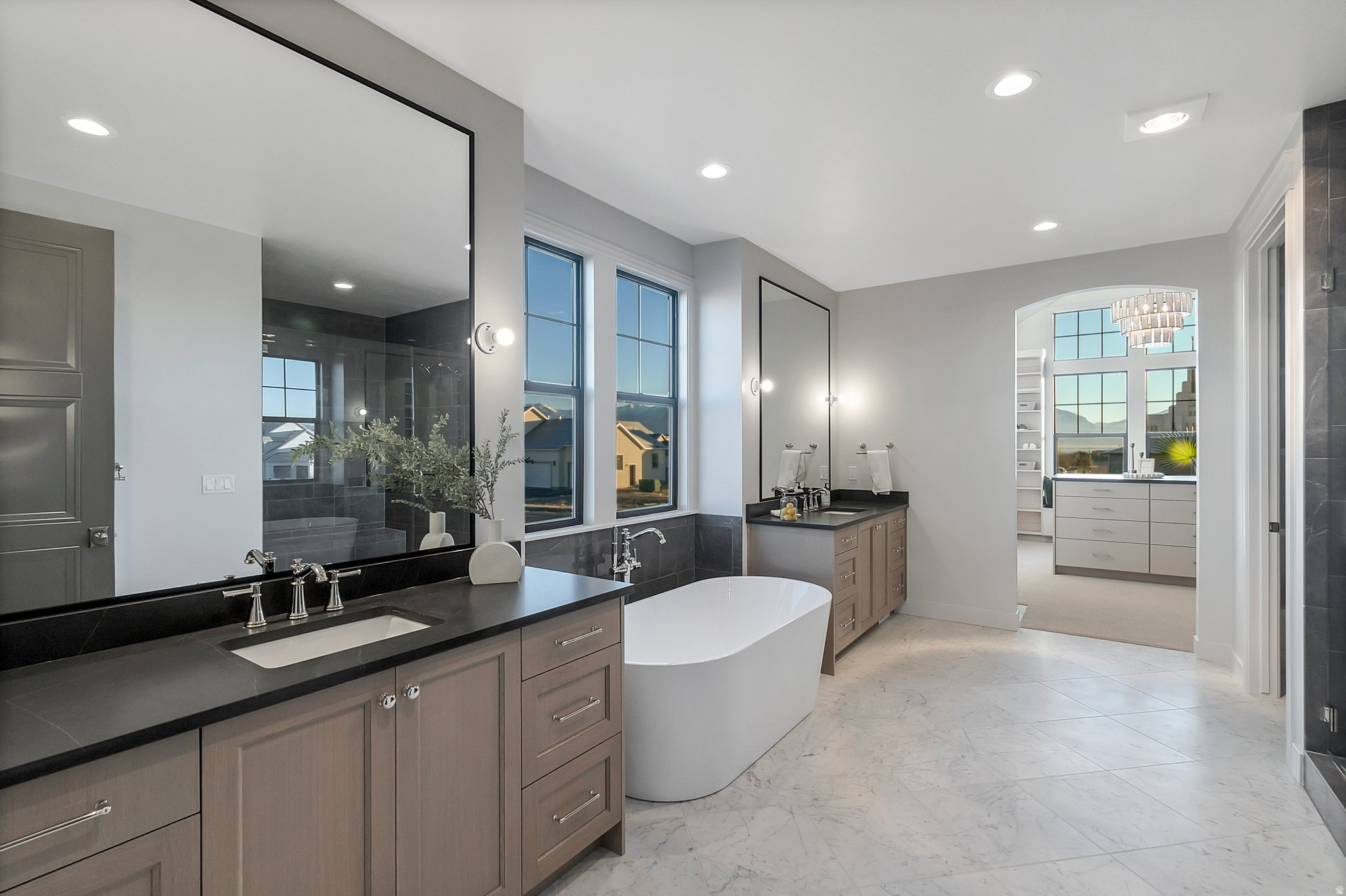 BEACON POINTE - Residential