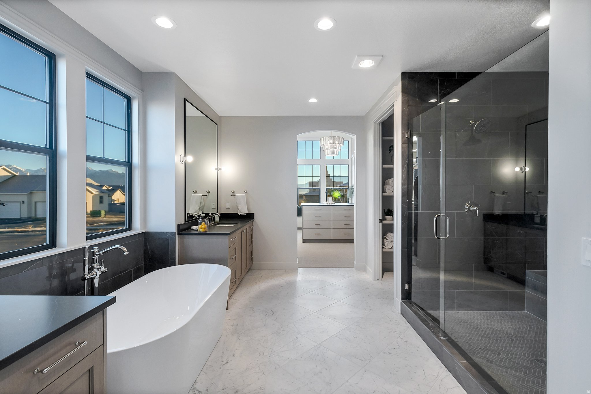 BEACON POINTE - Residential