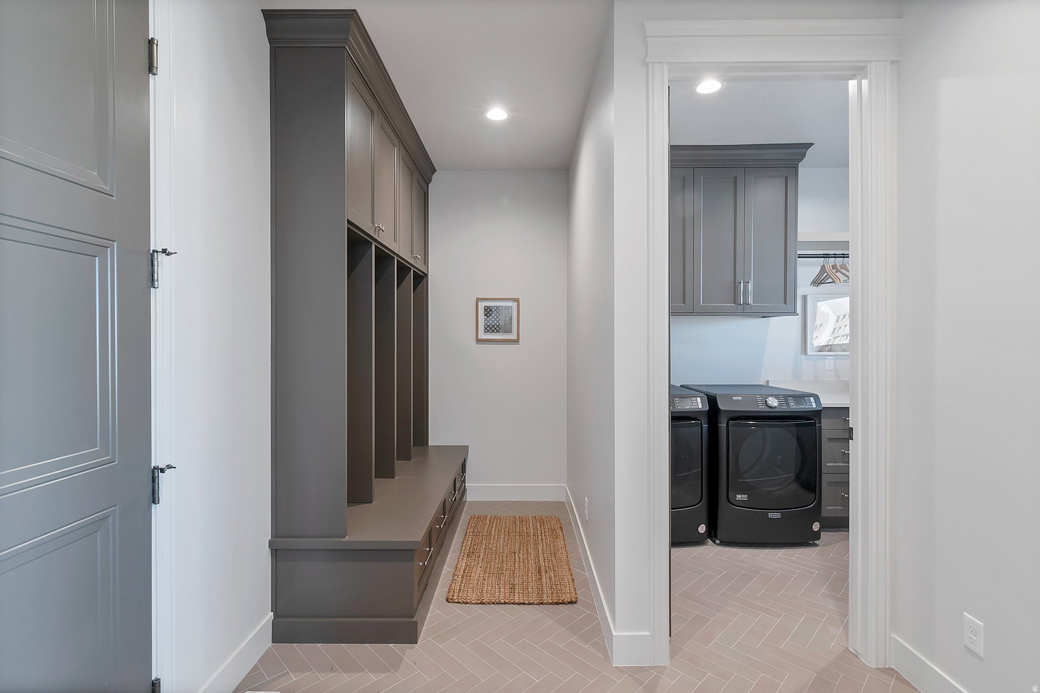 BEACON POINTE - Residential