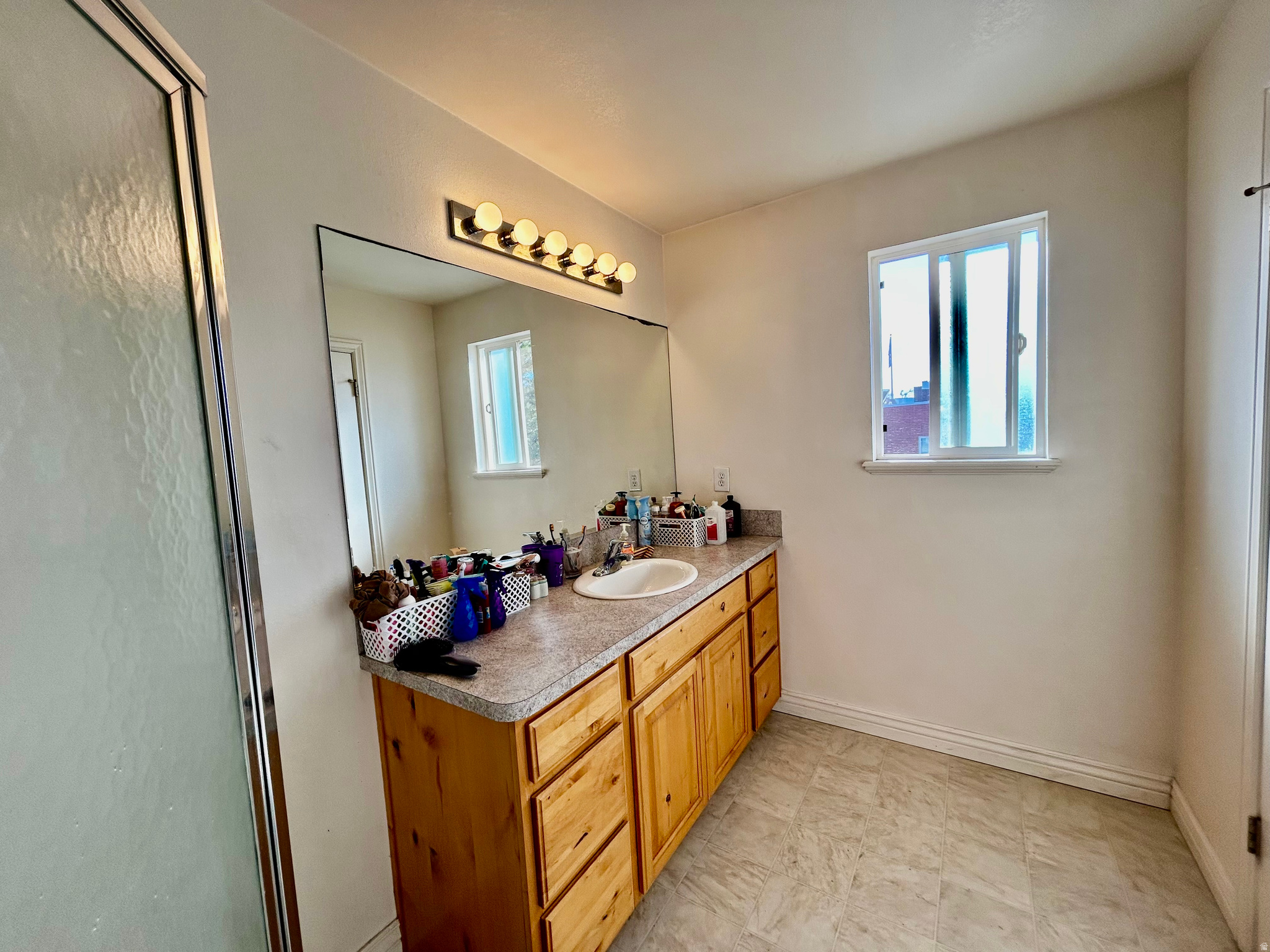 VICTORIAN ESTATES - Residential