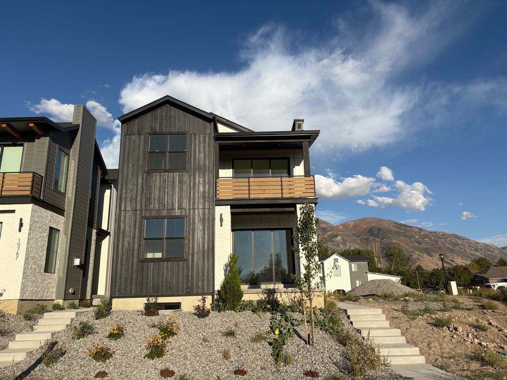 Photo of 10763 N DOSH LN #13, Highland, UT 84003 (MLS # 2126837)