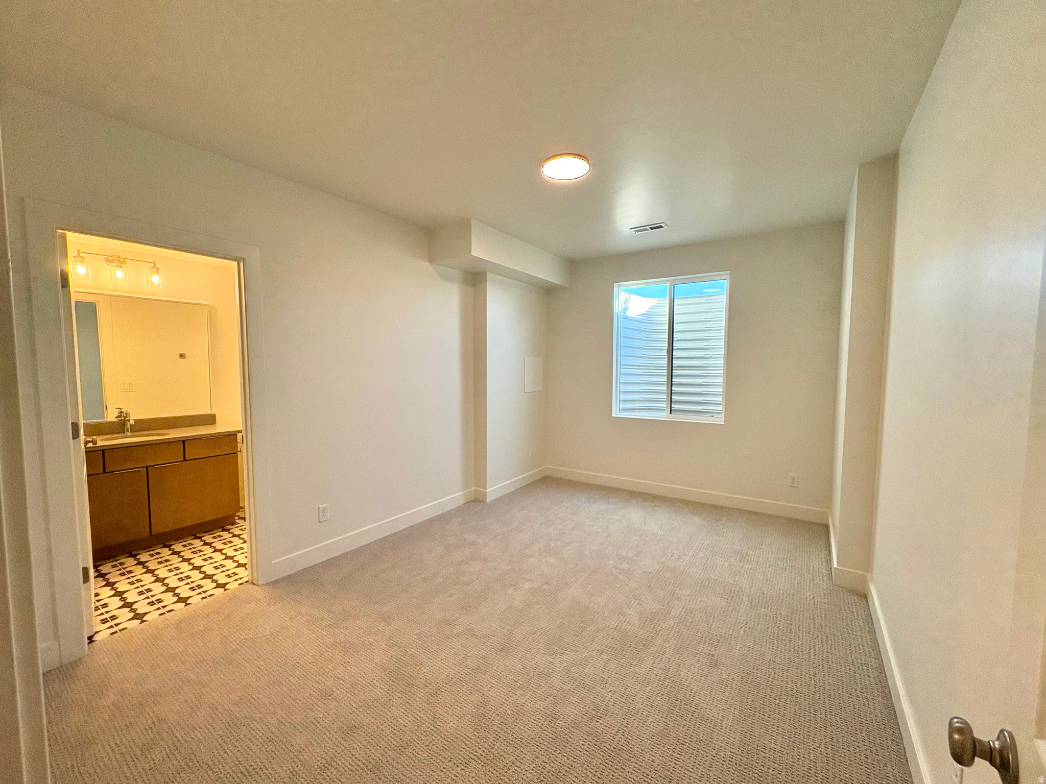 TEN700 - Residential