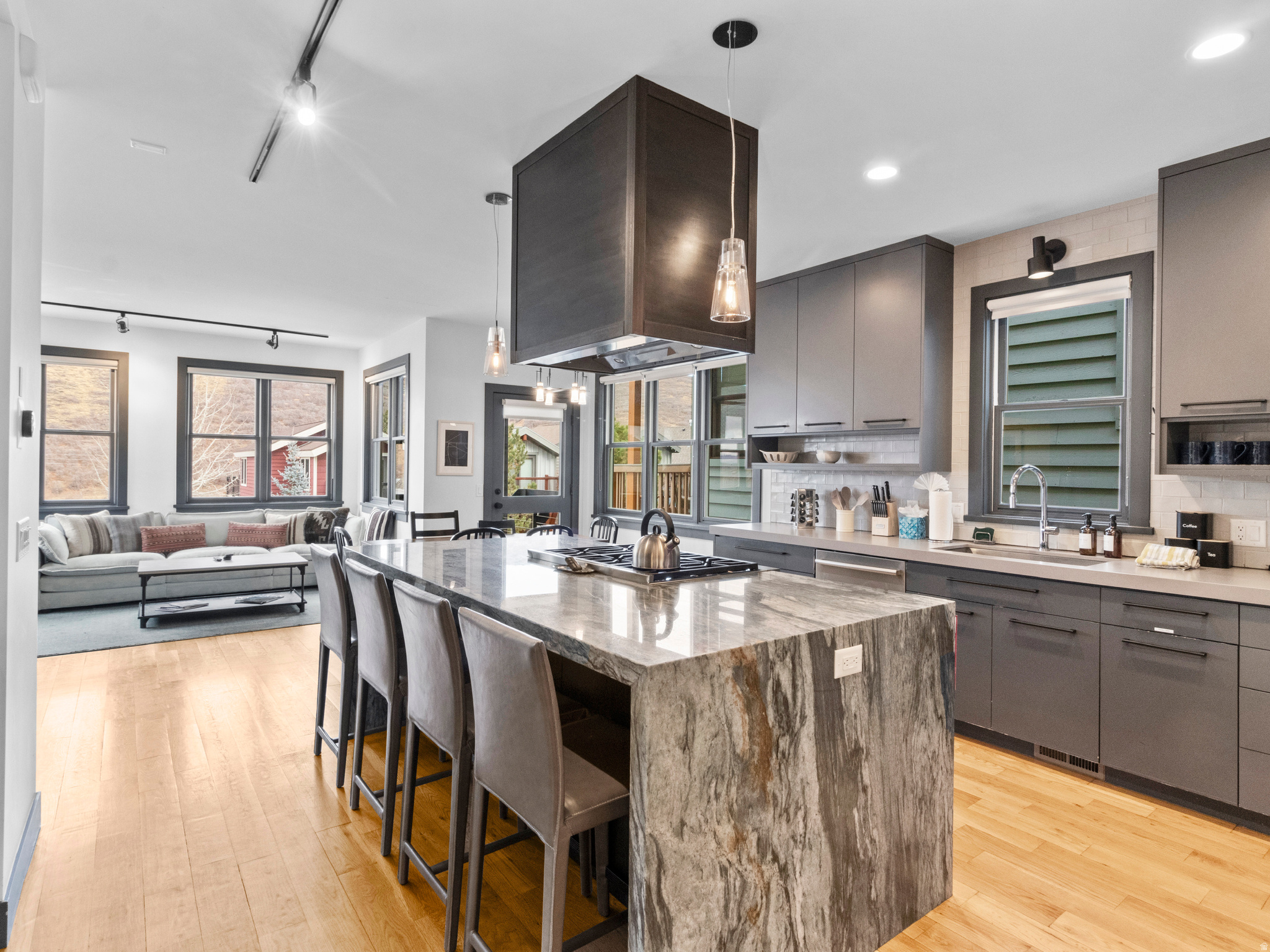 MASKE LOT LINE ADJUSTMENT SUB - Residential