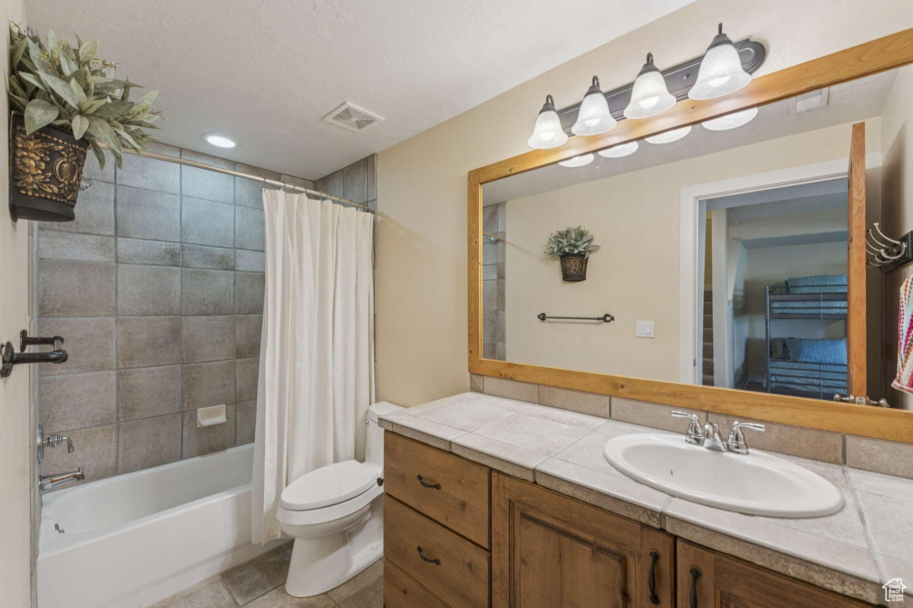 CANYON CROSSING CONDO - Residential