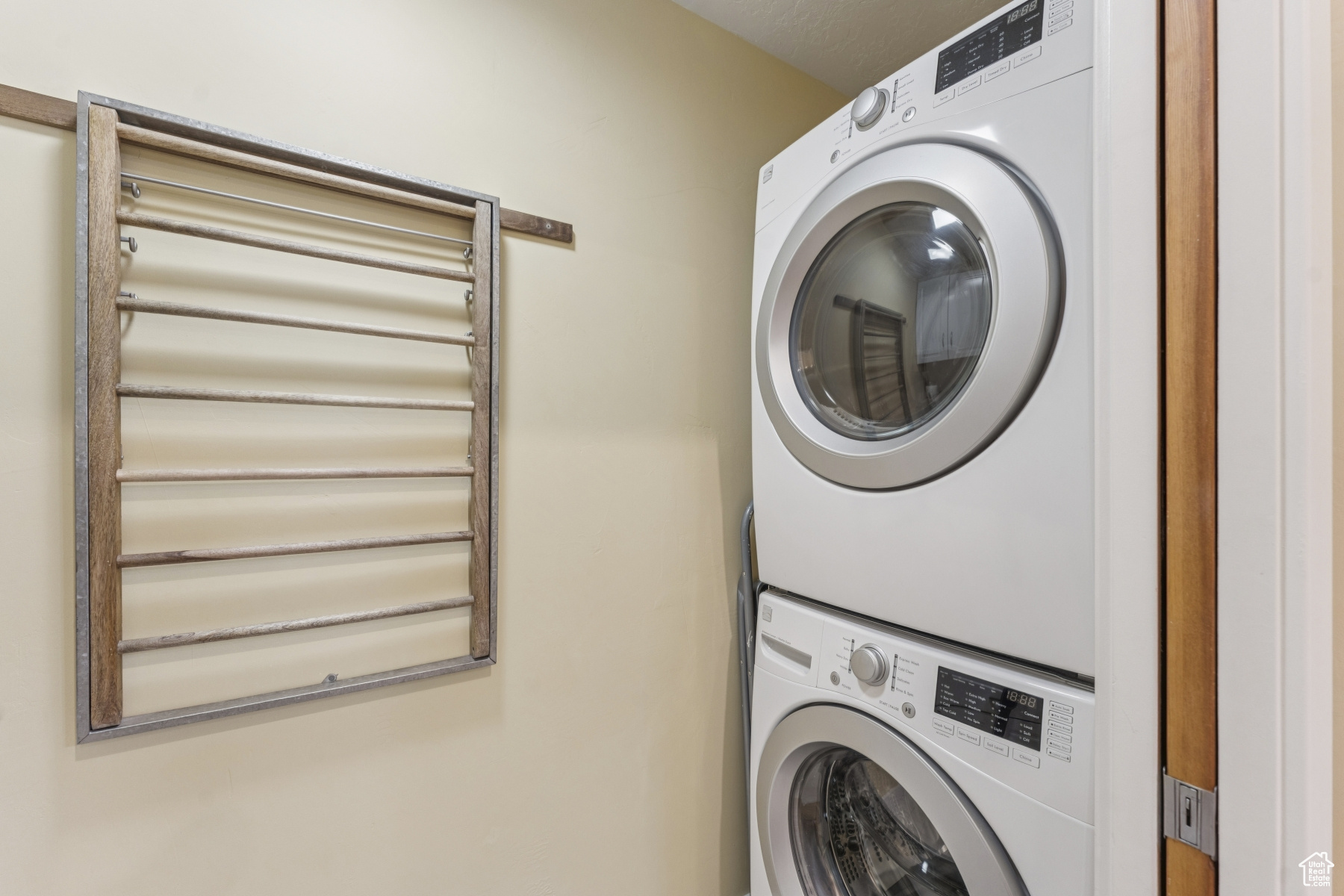 CANYON CROSSING CONDO - Residential