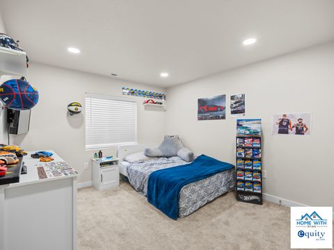 Tiny photo for 7282 N GOLDEN SUMMIT DR #413, Eagle Mountain, UT 84005 (MLS # 2147720)