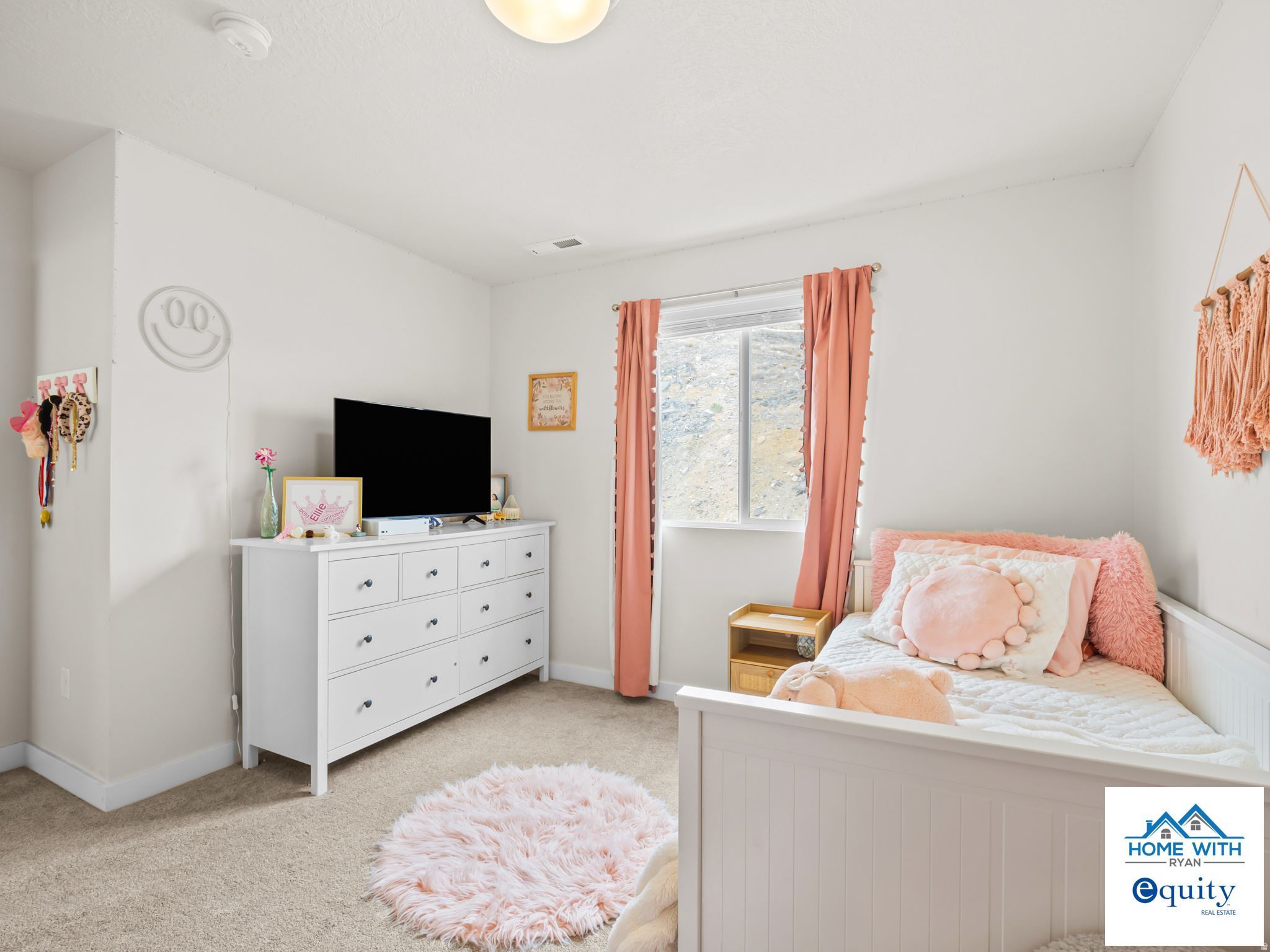 SKYLINE RIDGE - Residential