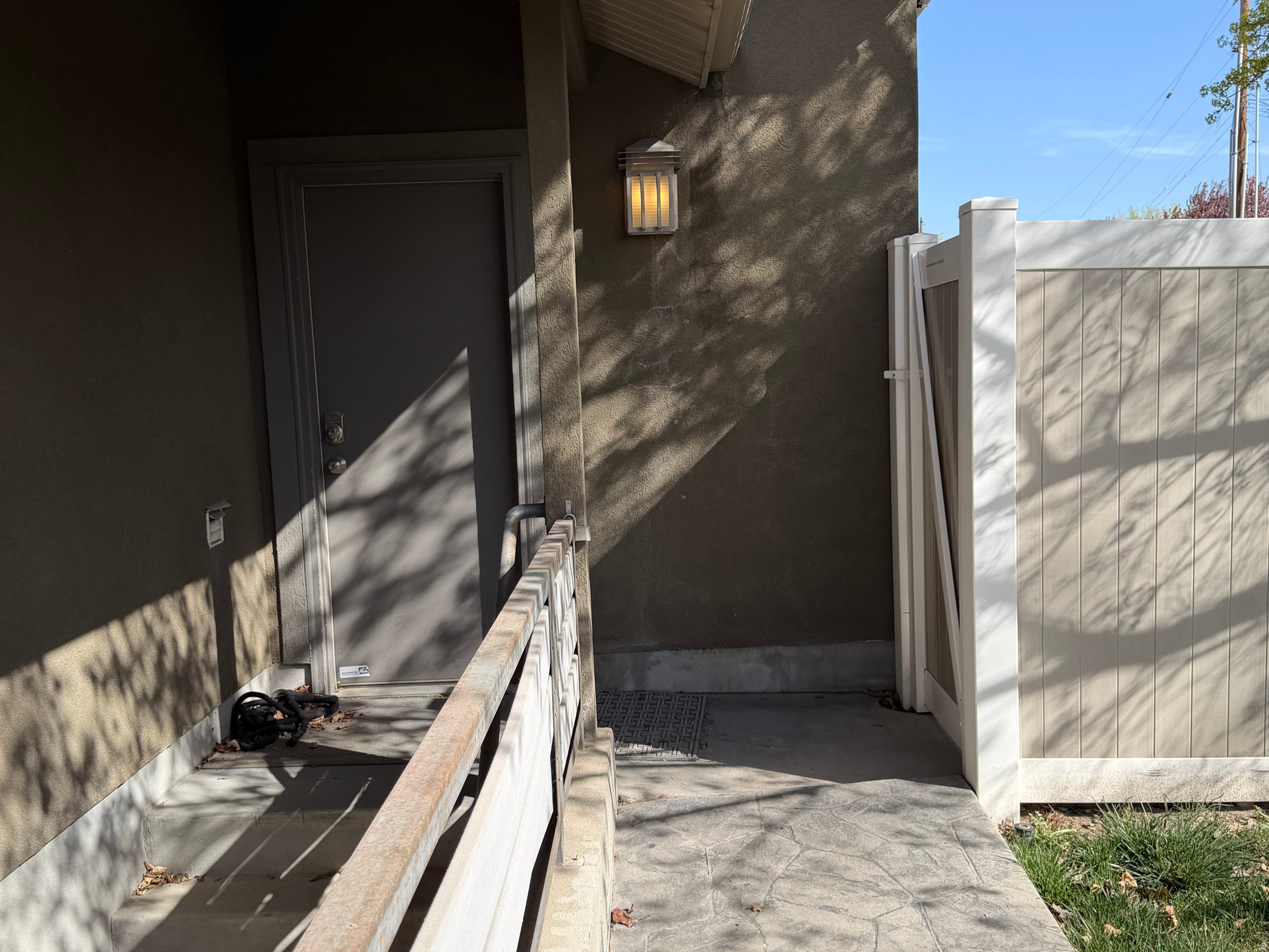 STAUFFER LANE - Residential