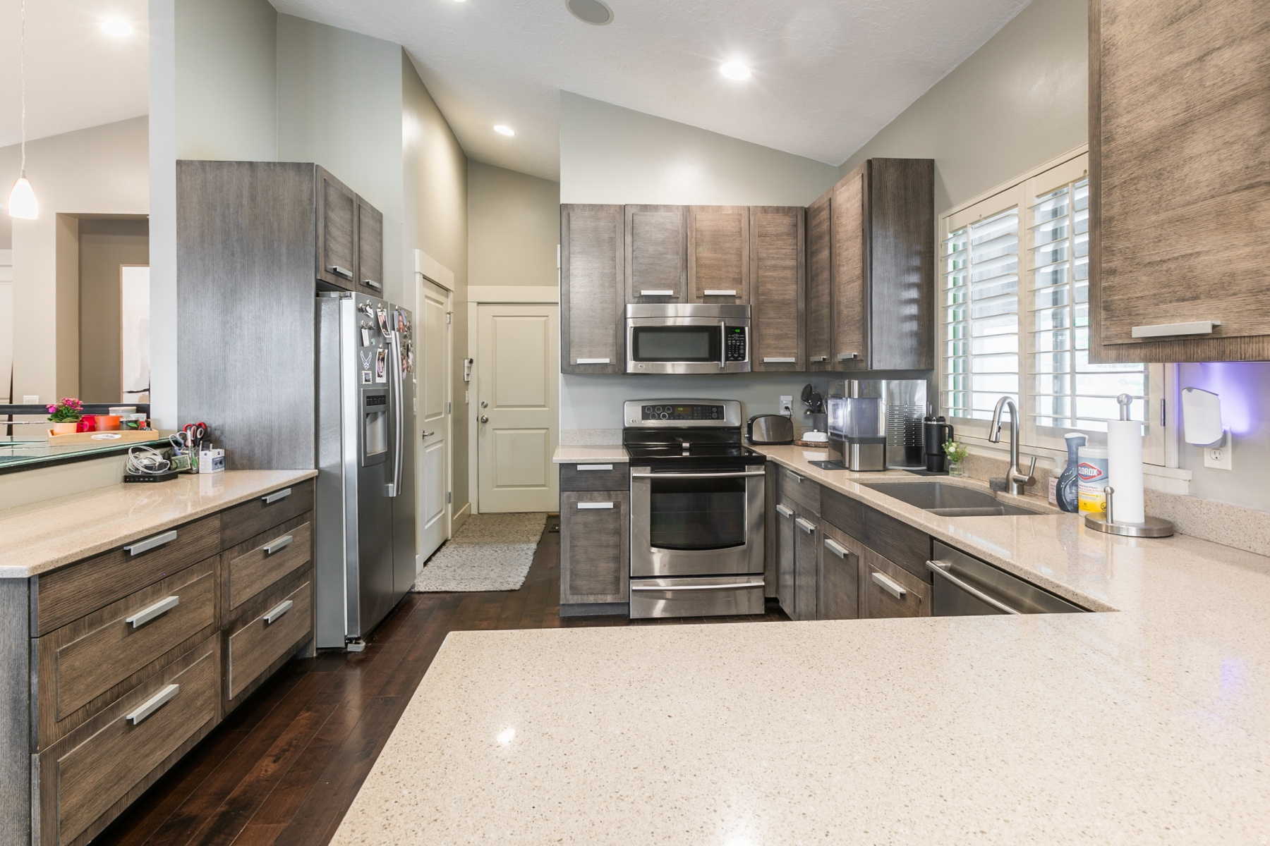 STAUFFER LANE - Residential