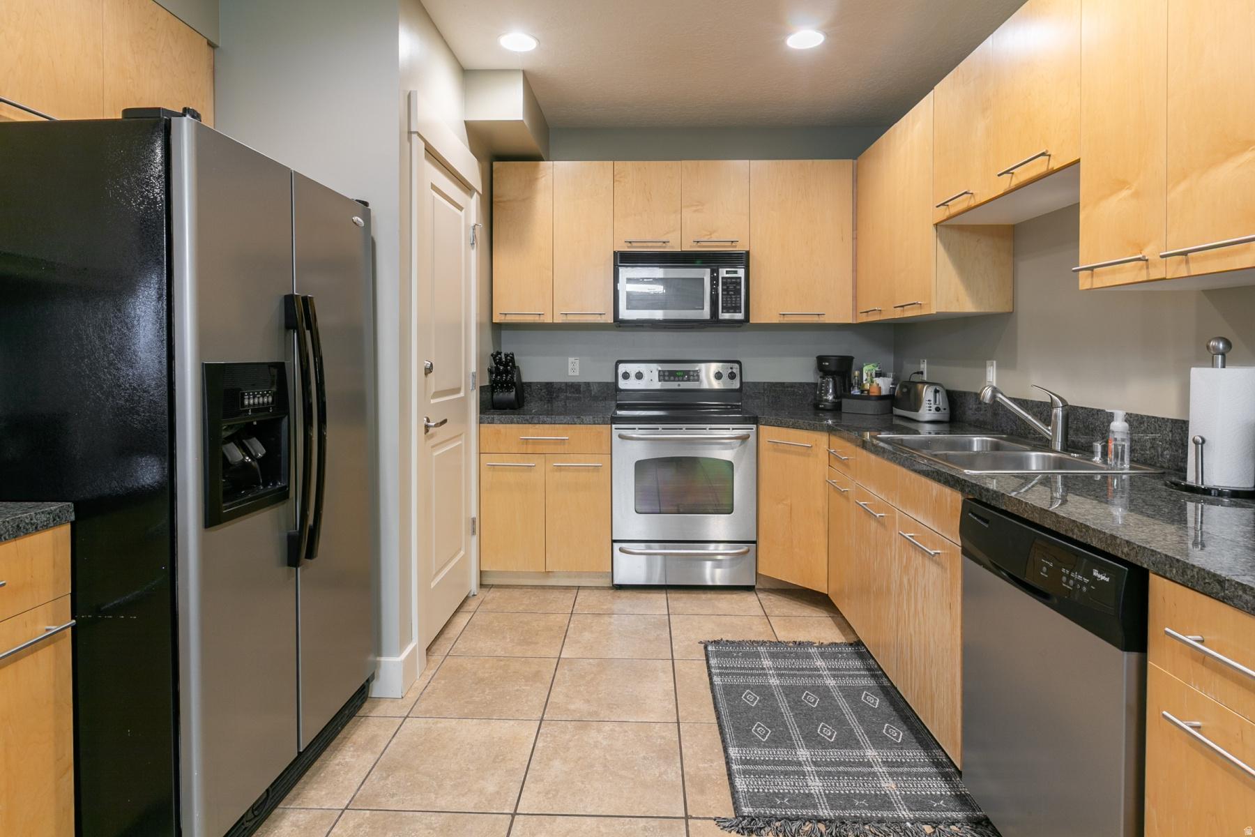 STAUFFER LANE - Residential