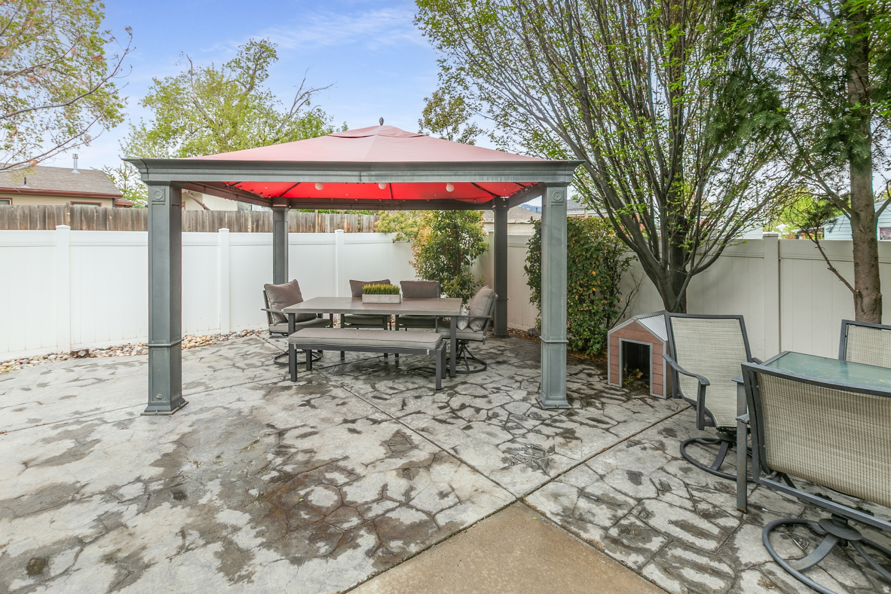 STAUFFER LANE - Residential