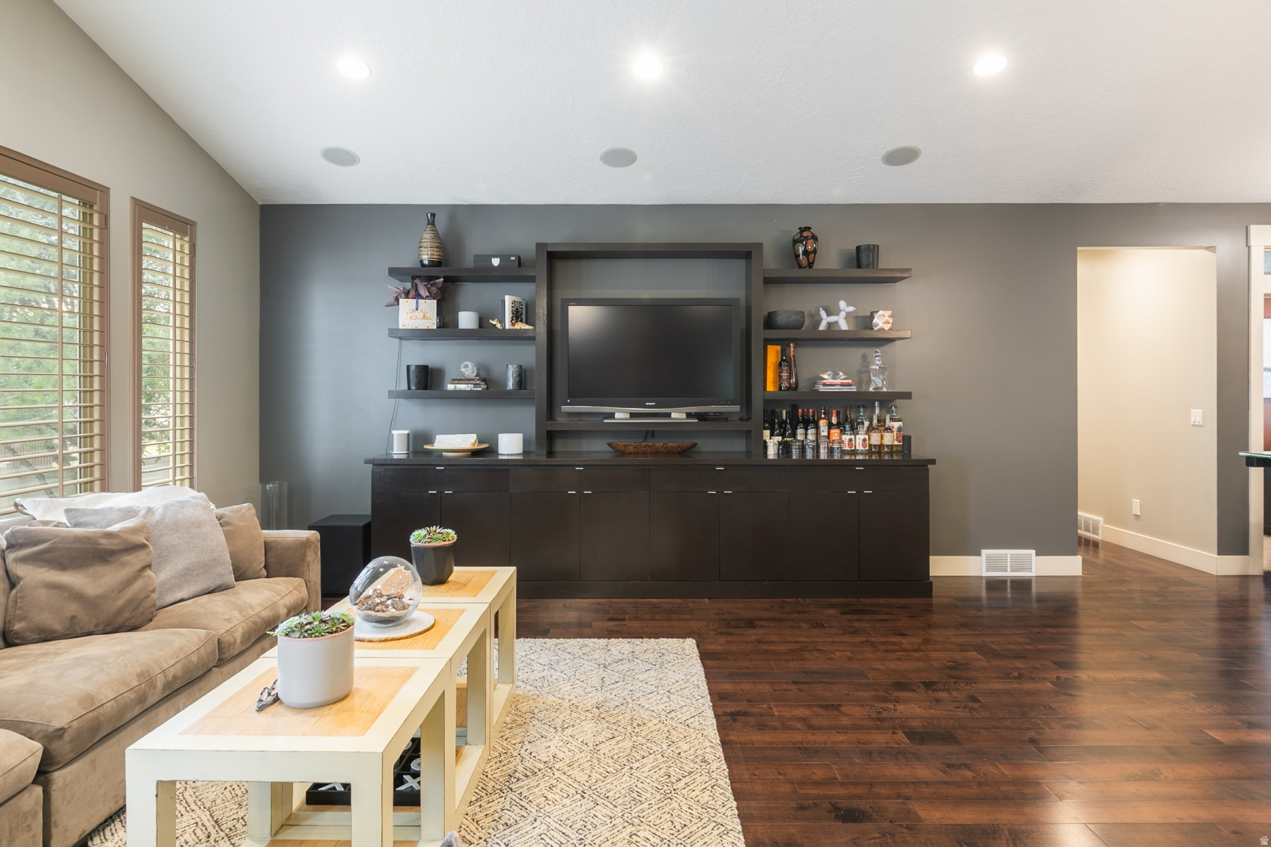 STAUFFER LANE - Residential