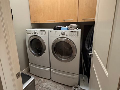 Tiny photo for 51 W STAUFFER LN S, Murray, UT 84107 (MLS # 2146097)