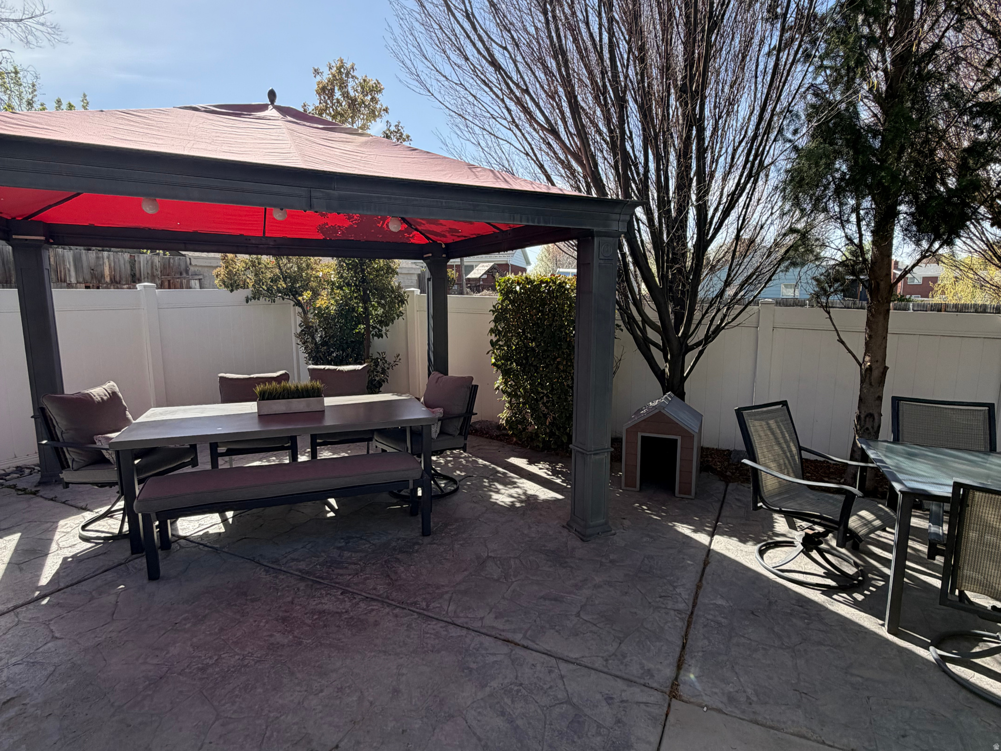 STAUFFER LANE - Residential